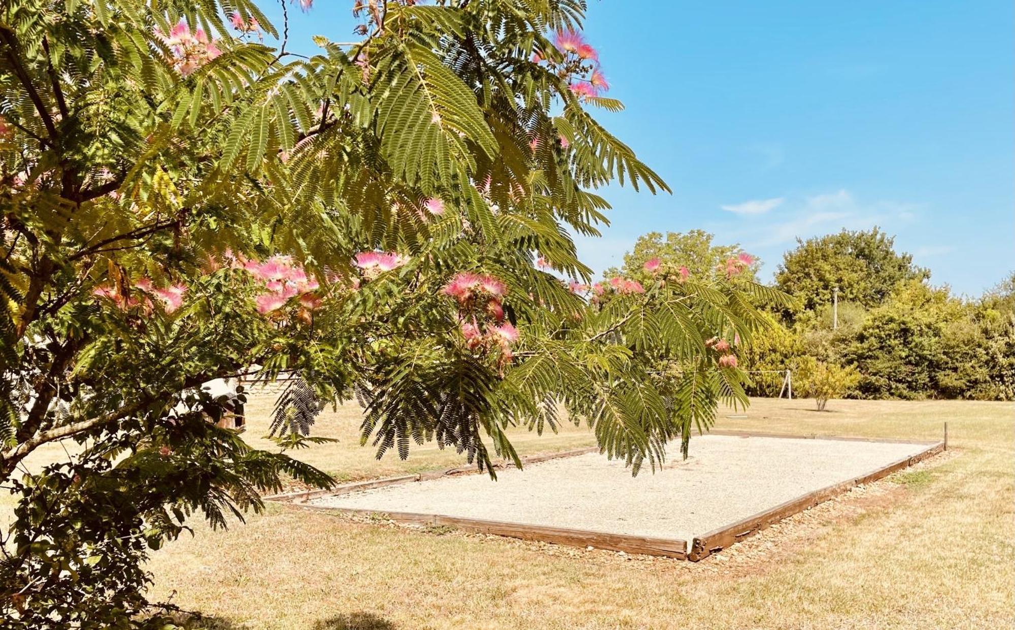 Le Domaine De Camberoux Gite Bressac Εξωτερικό φωτογραφία